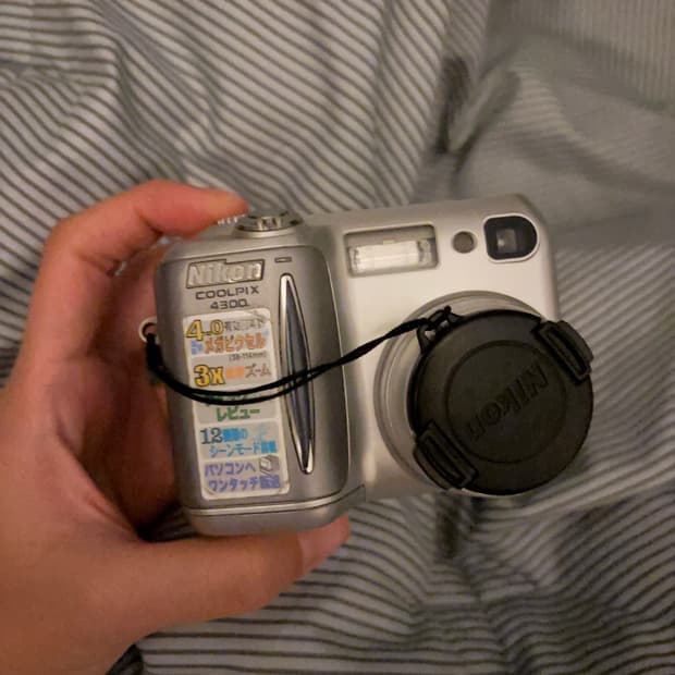 니콘 쿨픽스 4300