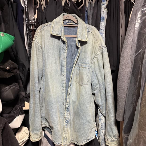 발렌시아가 패디드 청자켓