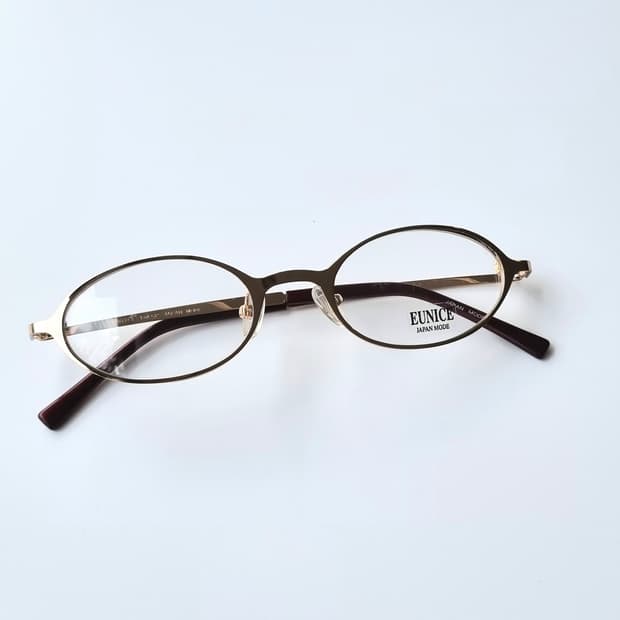 데드스탁 긱시크  오벌형  가벼운 안경테 266