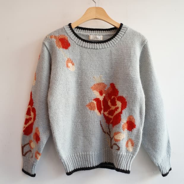 Luies 일본 브랜드 플라워 패턴 울 니트 (새상품)