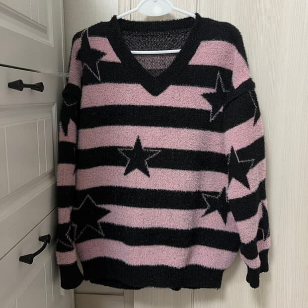 별 스트라이프 니트