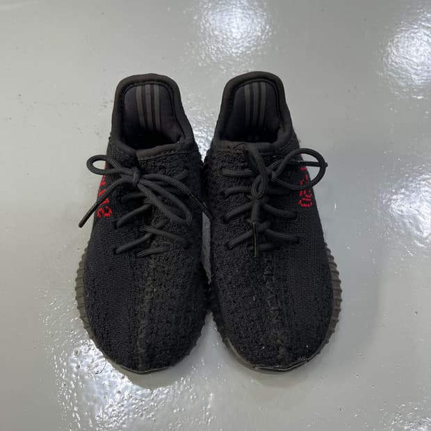 135 아디다스 키즈 이지부스트 운동화 0305M