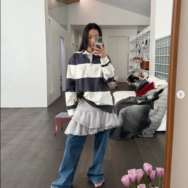 유니클로 jw앤더슨 럭비티 m사이즈