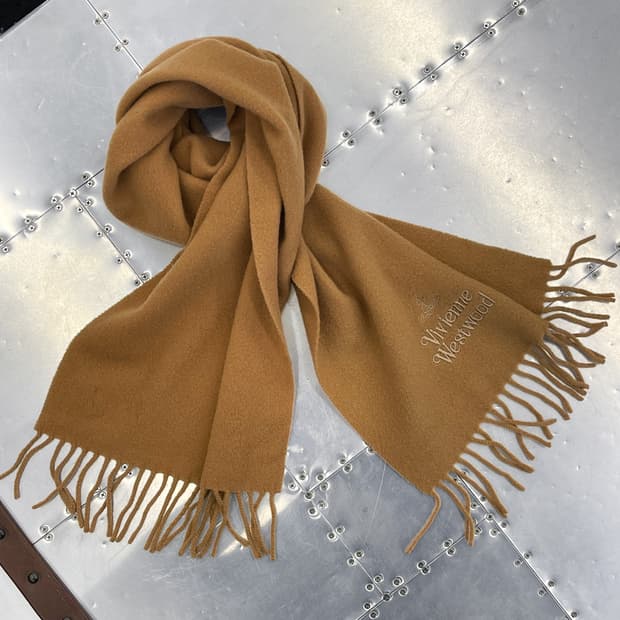 비비안웨스트우드 ORB 로고 울 머플러