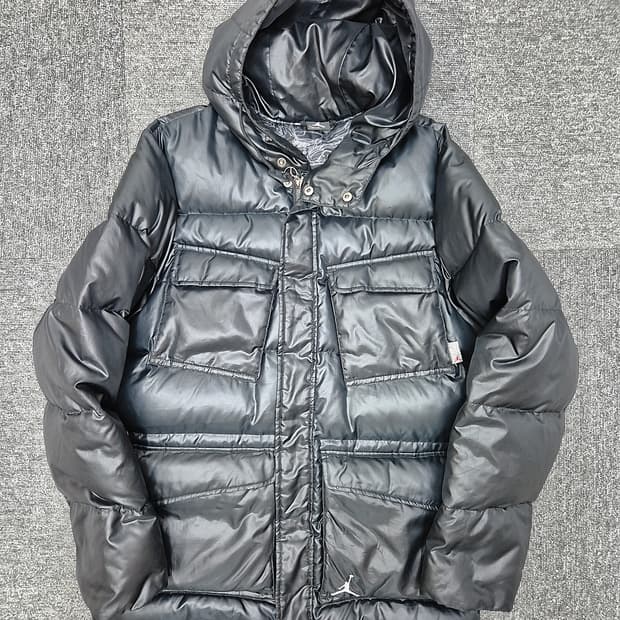 [100]<나이키 조던>블랙 패딩 점퍼