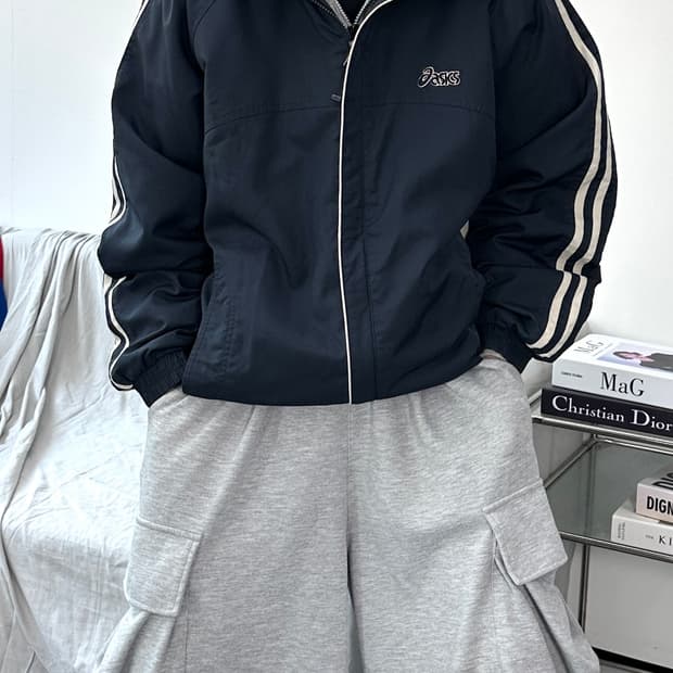 아식스 00s 올드스쿨 누빔 점퍼 110