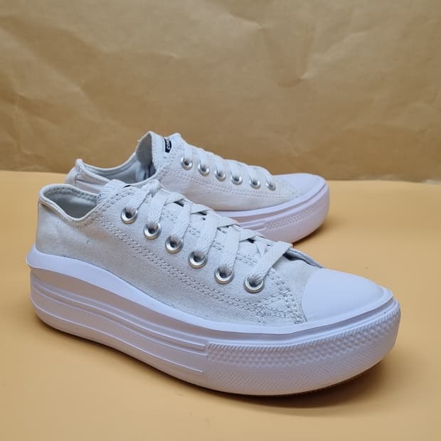 컨버스 올스타 무브 화이트 여성스니커즈235 