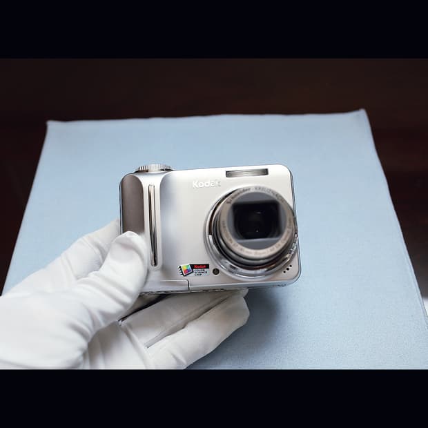 <민트급><뉴진스>코닥 이지쉐어 c875 실버 빈티지 디카