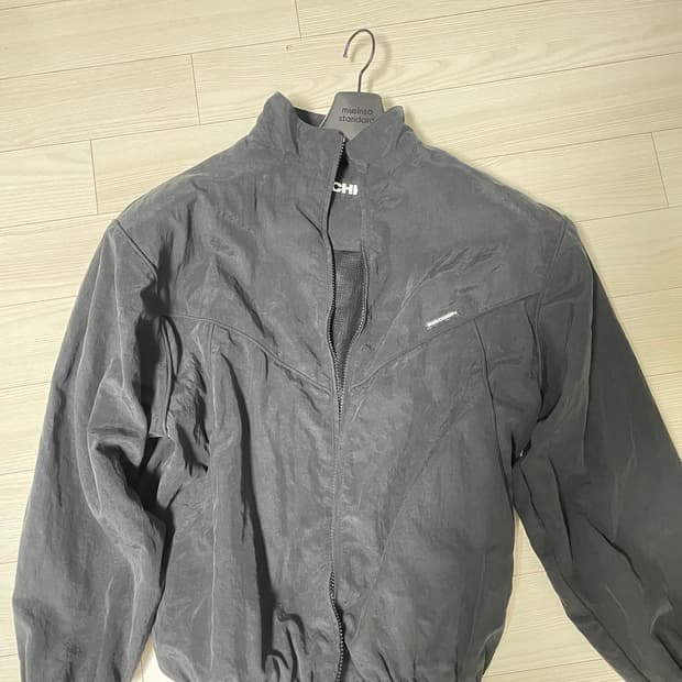 미스치프 바람막이 s사이즈 블랙