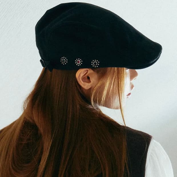 (새상품) 쿠키시 스웨이드 스터드 헌팅캡