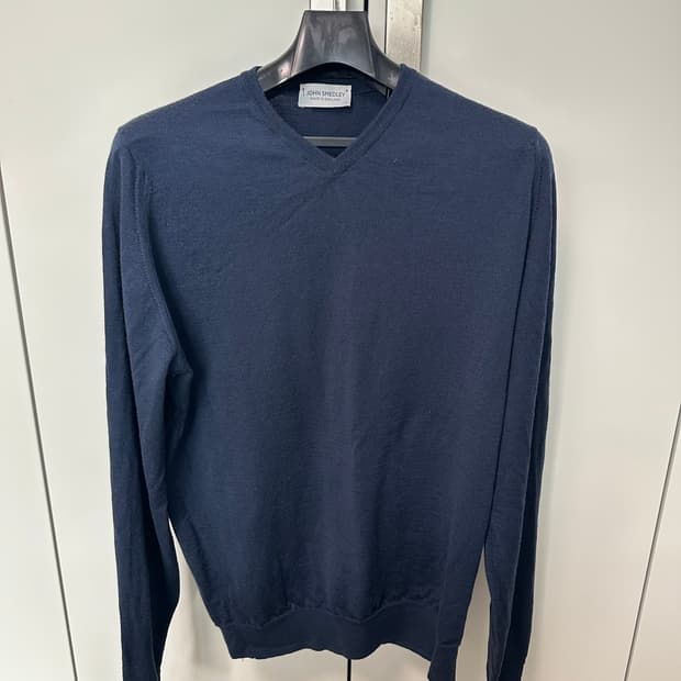 존스메들리 JOHN SMEDLEY GENOA V넥 L MIDNIGHT