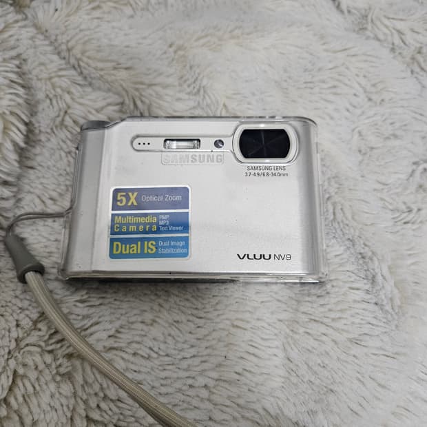 삼성 vluu nv9 레트로 디카 빈티지 카메라
