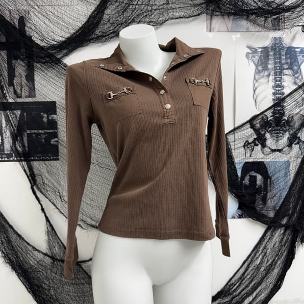 00s pocket detail longsleeve