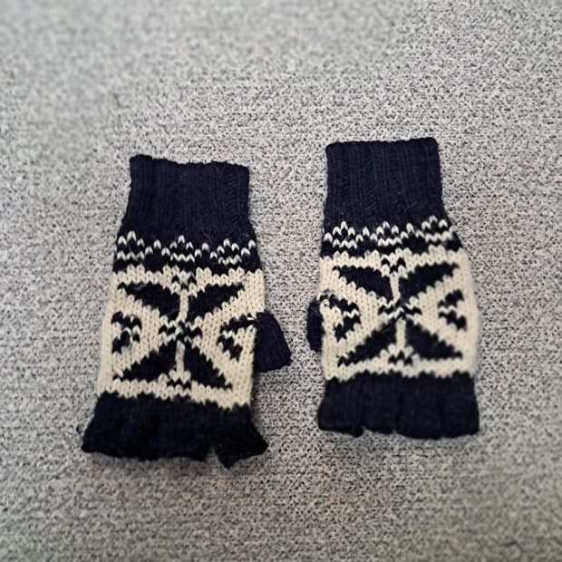 폴로 니트 핑거리스 장갑 네이비/아이보리