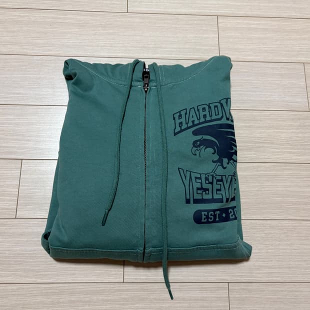 예스아이씨 싱글 스티치 후디 틸 판매합니다