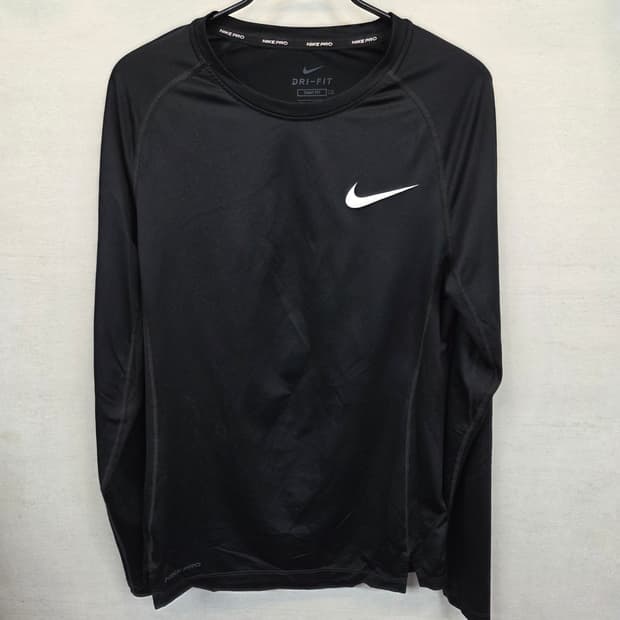 나이키 프로 타이트핏 옆트임 기능성 긴팔 m