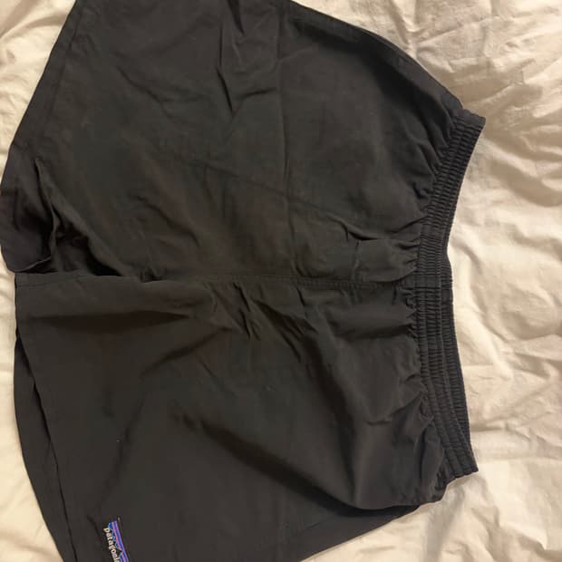 파타고니아 배기스 쇼츠 5인치 블랙 M