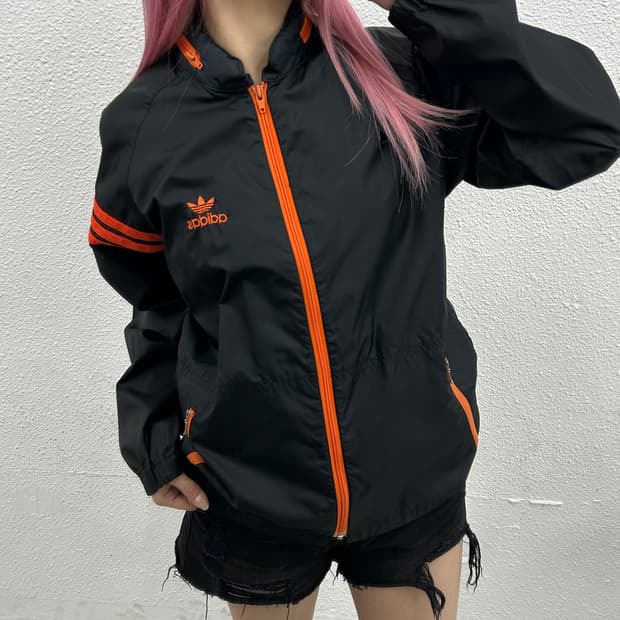 아디다스 80's 서독제 오렌지 배색 블랙 바람막이 M