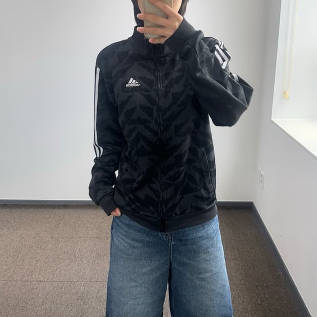 Adidas 아디다스 삼각로고 블랙 패턴 져지 