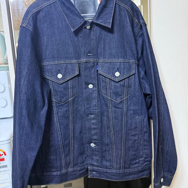 리바이스 블루탭 3세대 데님자켓 XL 판매합니다