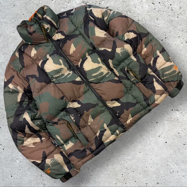 [90] 뉴에라 카모 블럭 퀼팅 패딩 점퍼 B537
