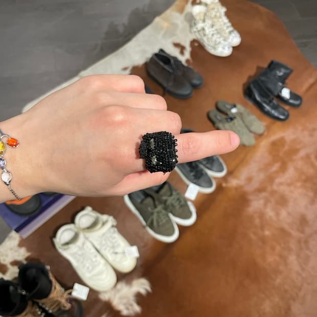 언더커버 스컬 비즈 반지