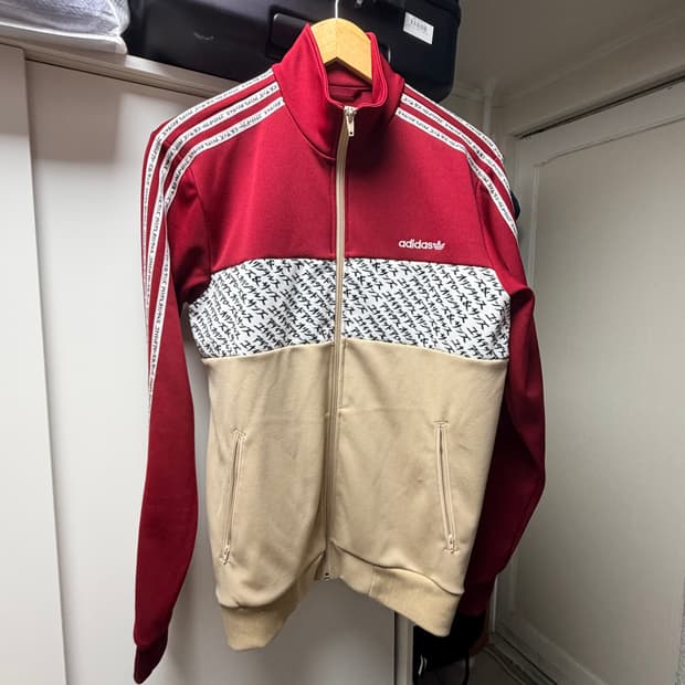 아디다스 트랙탑