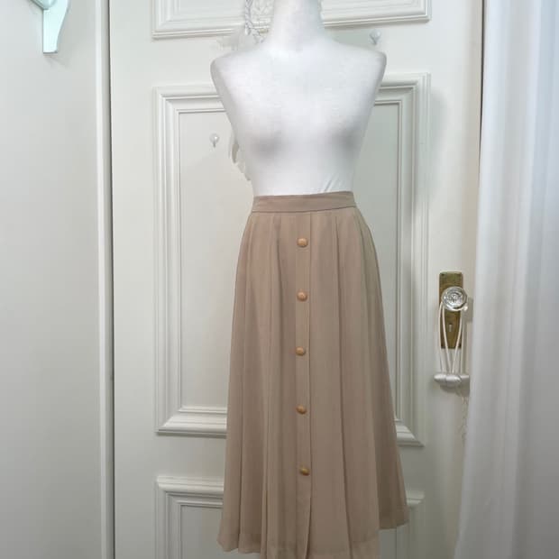 beige button point chiffon basic skirt