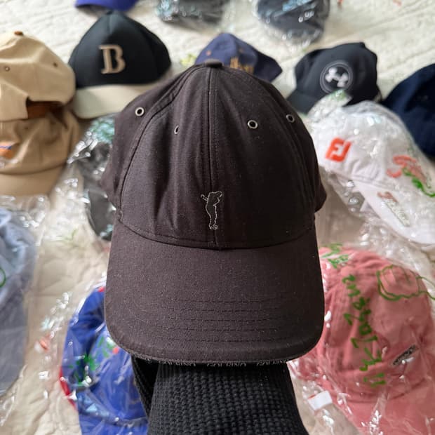 20번) 해외바잉 or 국내매장구매 모자들 볼캡, 헌팅캡, 이어플랩캡 등