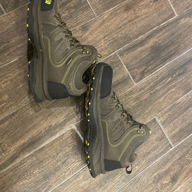 노스페이스  등산화