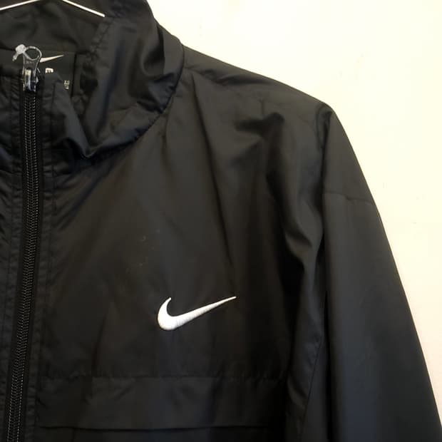 나이키 트랙 자수 로고 바람막이