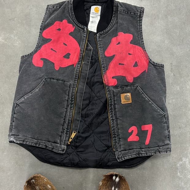 Two Senven Carhartt Vest
