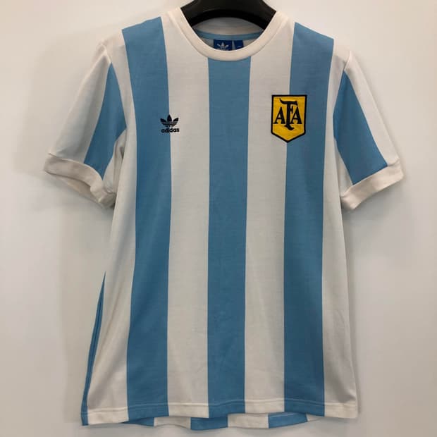 아디다스 아르헨티나 10 레트로 블록코어반팔 100