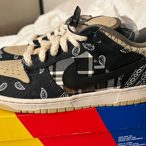 [290] 나이키 sb덩크 트레비스 스캇 로우