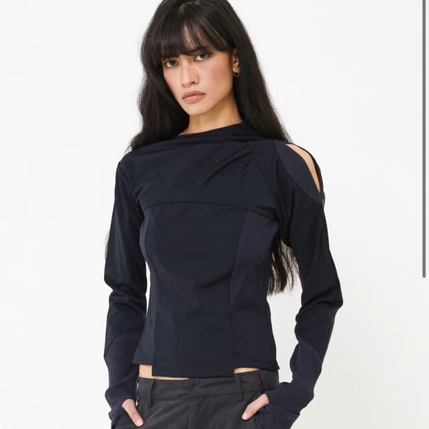 wettag FRONT TUCK RIB PANEL TOP