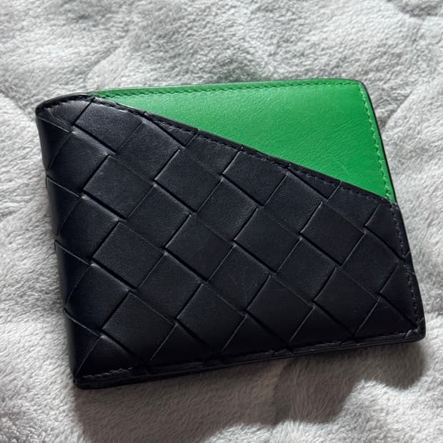 보테가베네타 인트레치아토 투톤 반지갑 그린:블랙