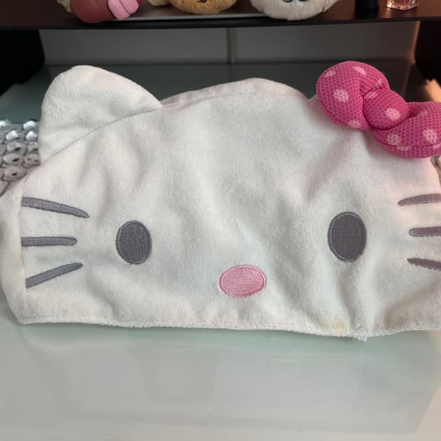 헬로키티 티슈커버
