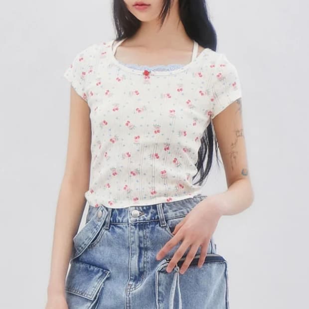 라라폭스 체리 패턴 레이스 티셔츠