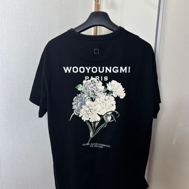 우영미 플라워 반팔 티셔츠 50사이즈