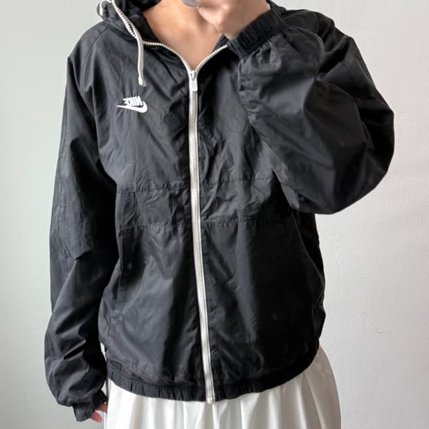 [L] 나이키 블랙 바람막이