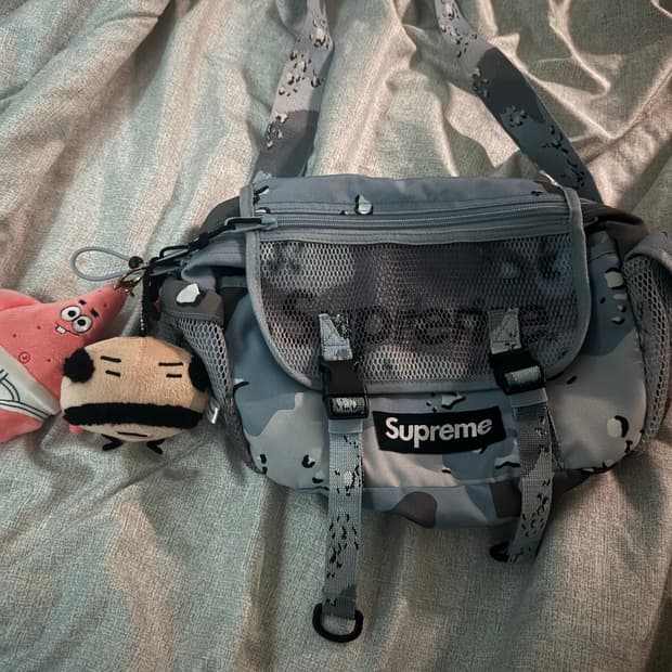 슈프림 블루 초코칩 웨이스트백