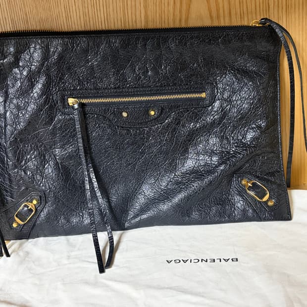 가격제안O) 정품 발렌시아가 클래식 클러치백