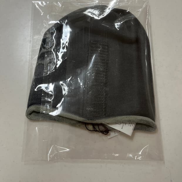 Transit 트랜짓 스프레이드 울 비니