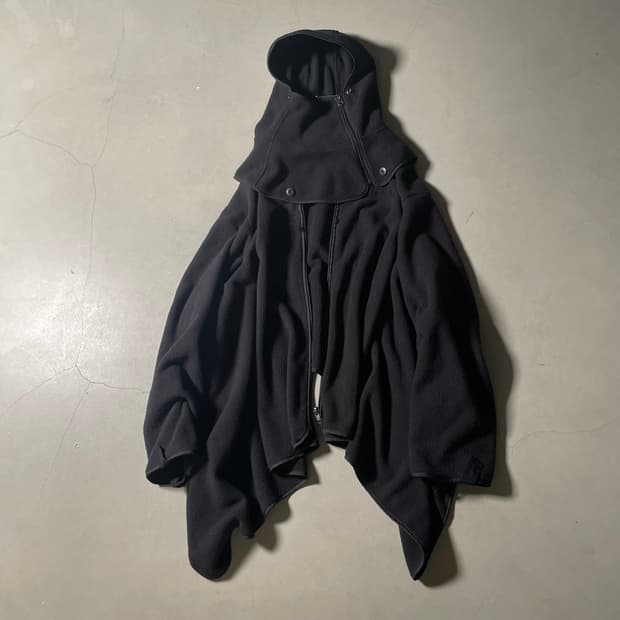 H•d One-Off Fleece Hooded Cape