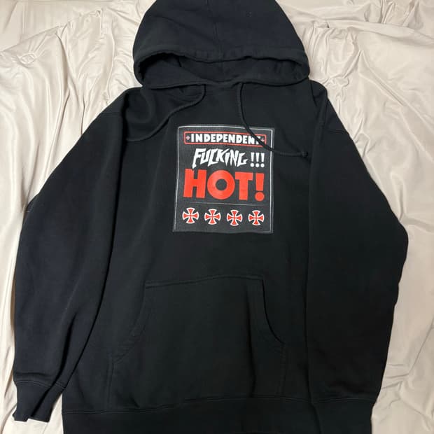 FUCKING AWESOME X INDEPNEDENT 후드티