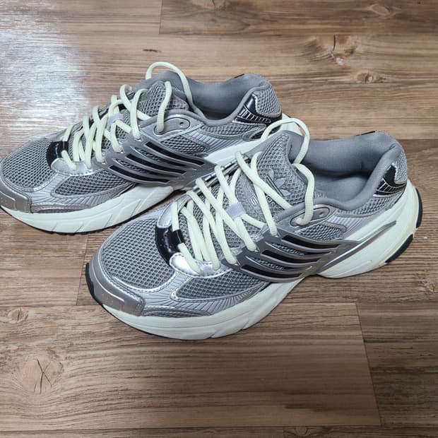 (260,265) 아디다스 아디스타 XLG SMU 실버 블랙 운동화