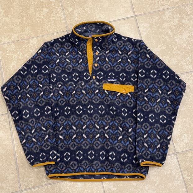 13FW 파타고니아 신칠라 스냅-T 네이비패턴/옐로우