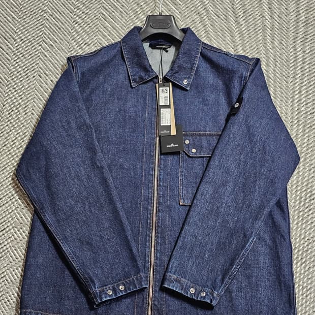 스톤아일랜드 데님 리서치 지퍼 디테일 오버셔츠 26SS (새 상품)