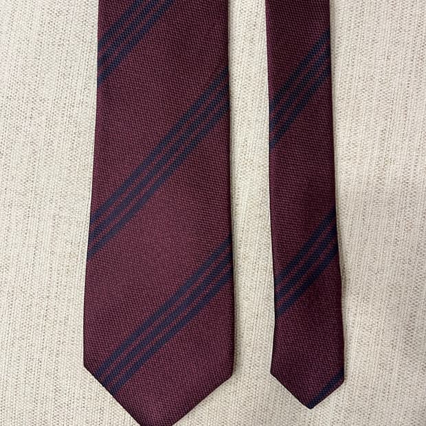 캠브리지멤버스 버건디 스트라이프 넥타이