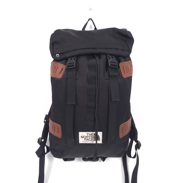 THENORTHFACE 블랙 캔버스 레더패치 럭색